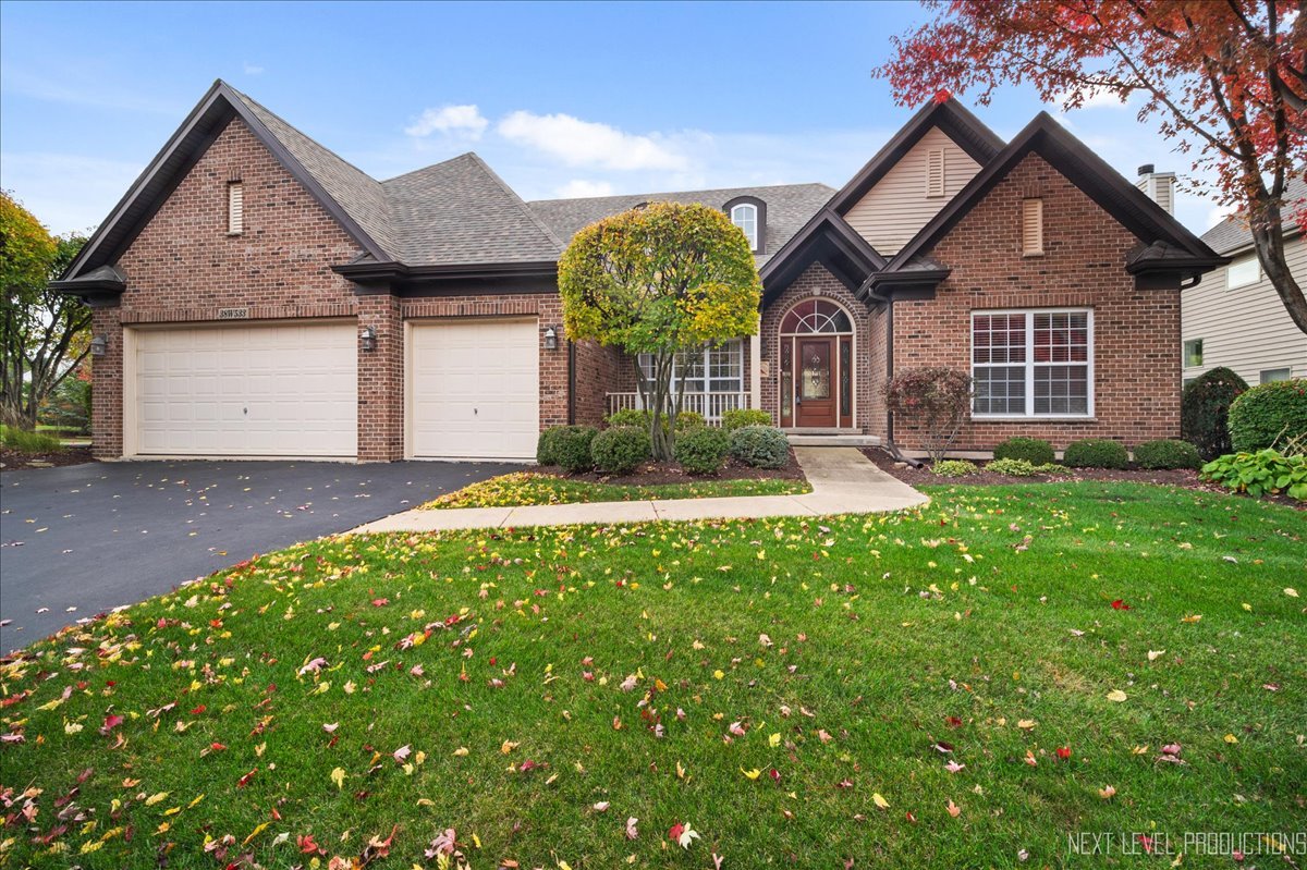 38w533 Berquist Drive Property Photo 1