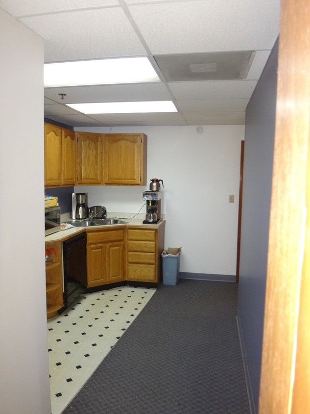 18220 Harwood Avenue Property Photo 14