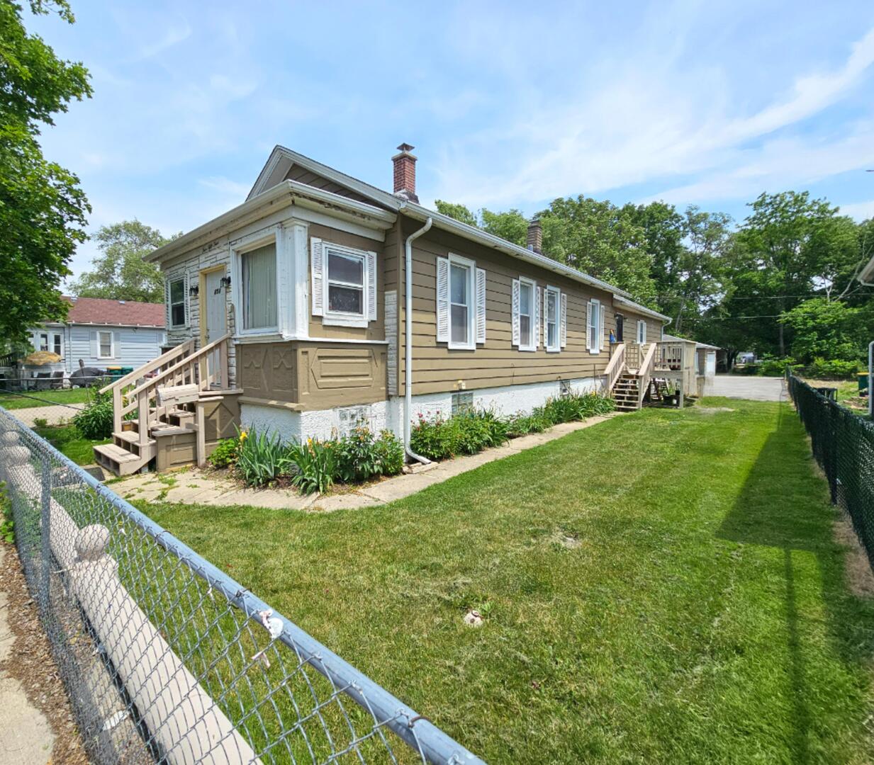 454 S Desplaines Street Property Photo 1