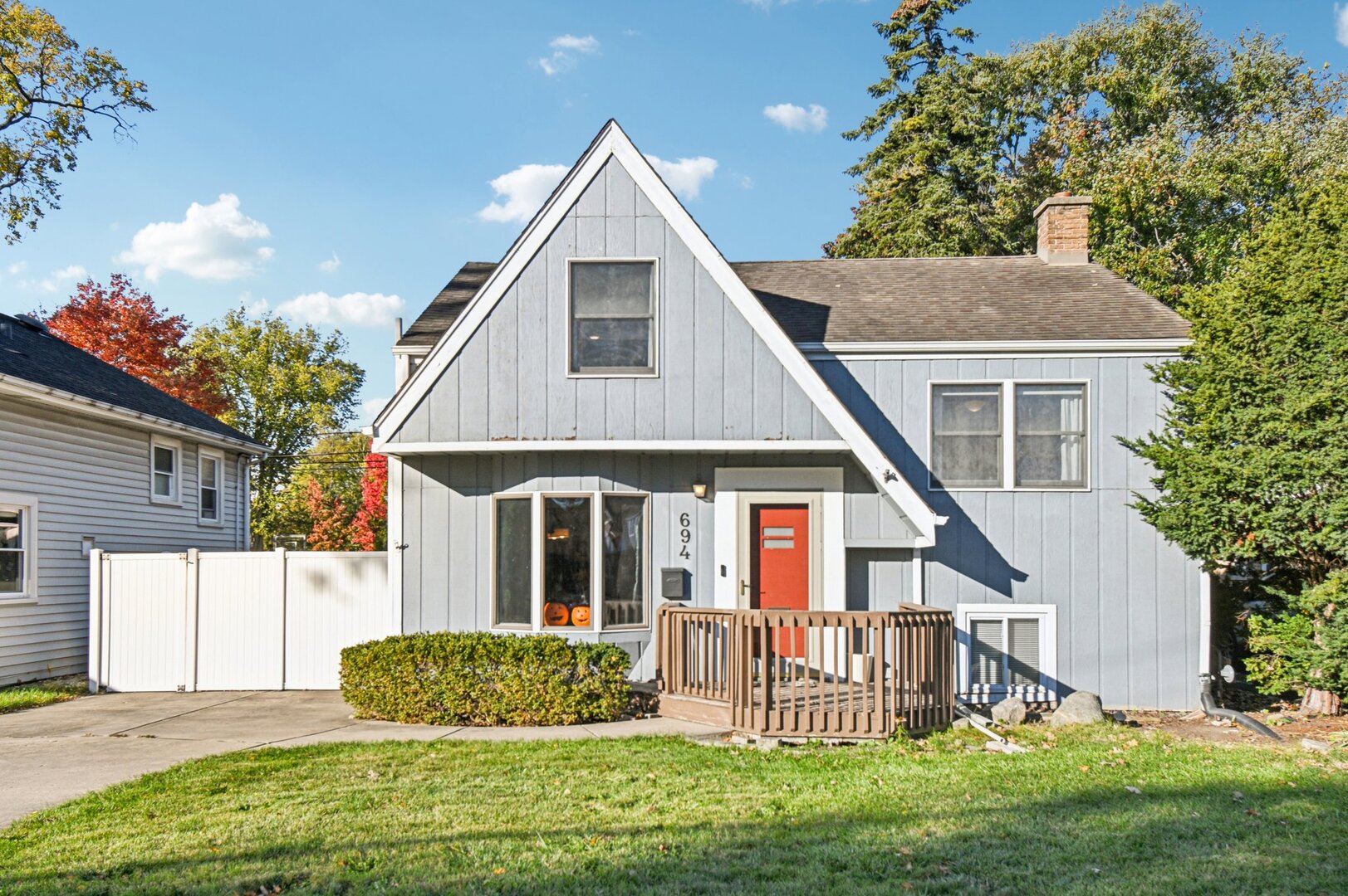 694 S York Street Property Photo 1