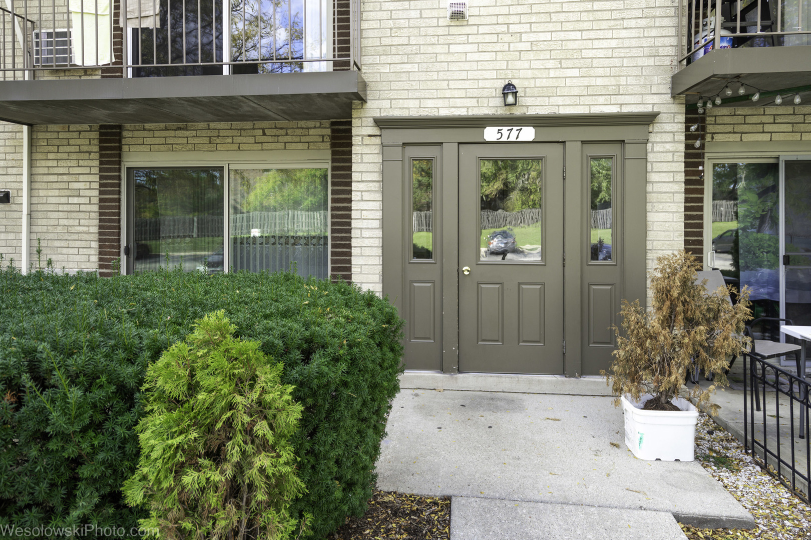 577 Fairway View Drive 1j Property Photo 1