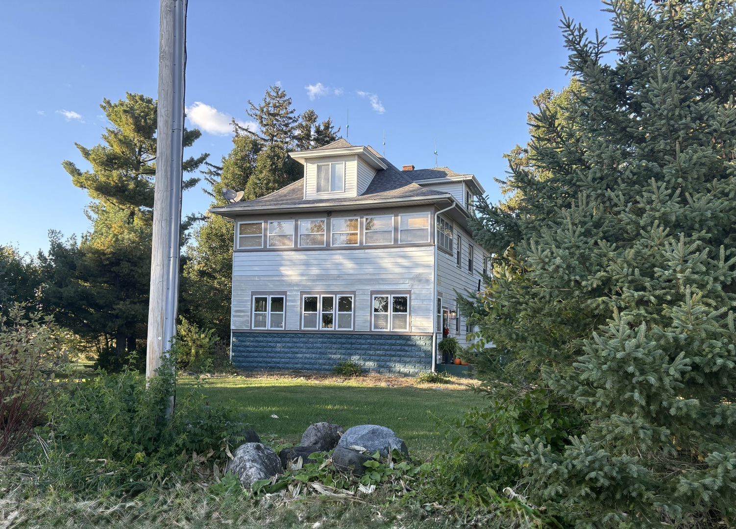 2306 Beach Road Property Photo 1