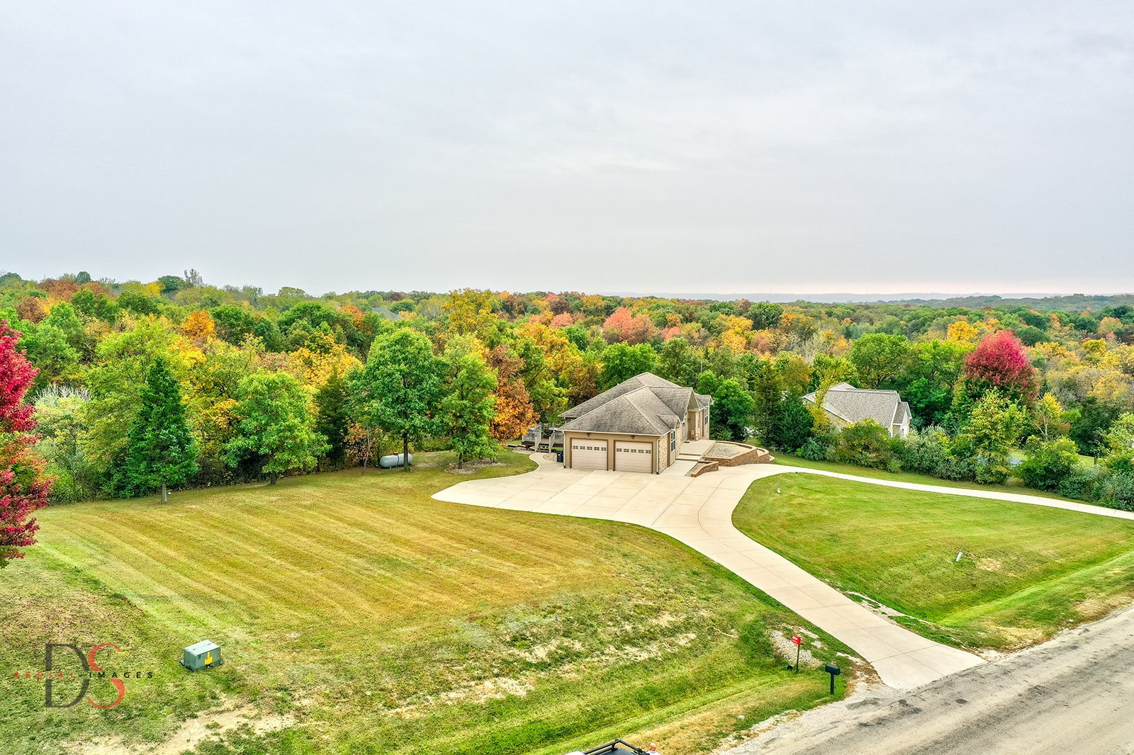 2834 E 2525th Road Property Photo 1