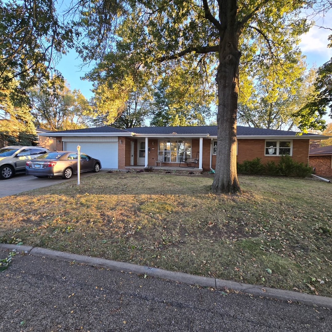 1103 Westview Drive Property Photo 1