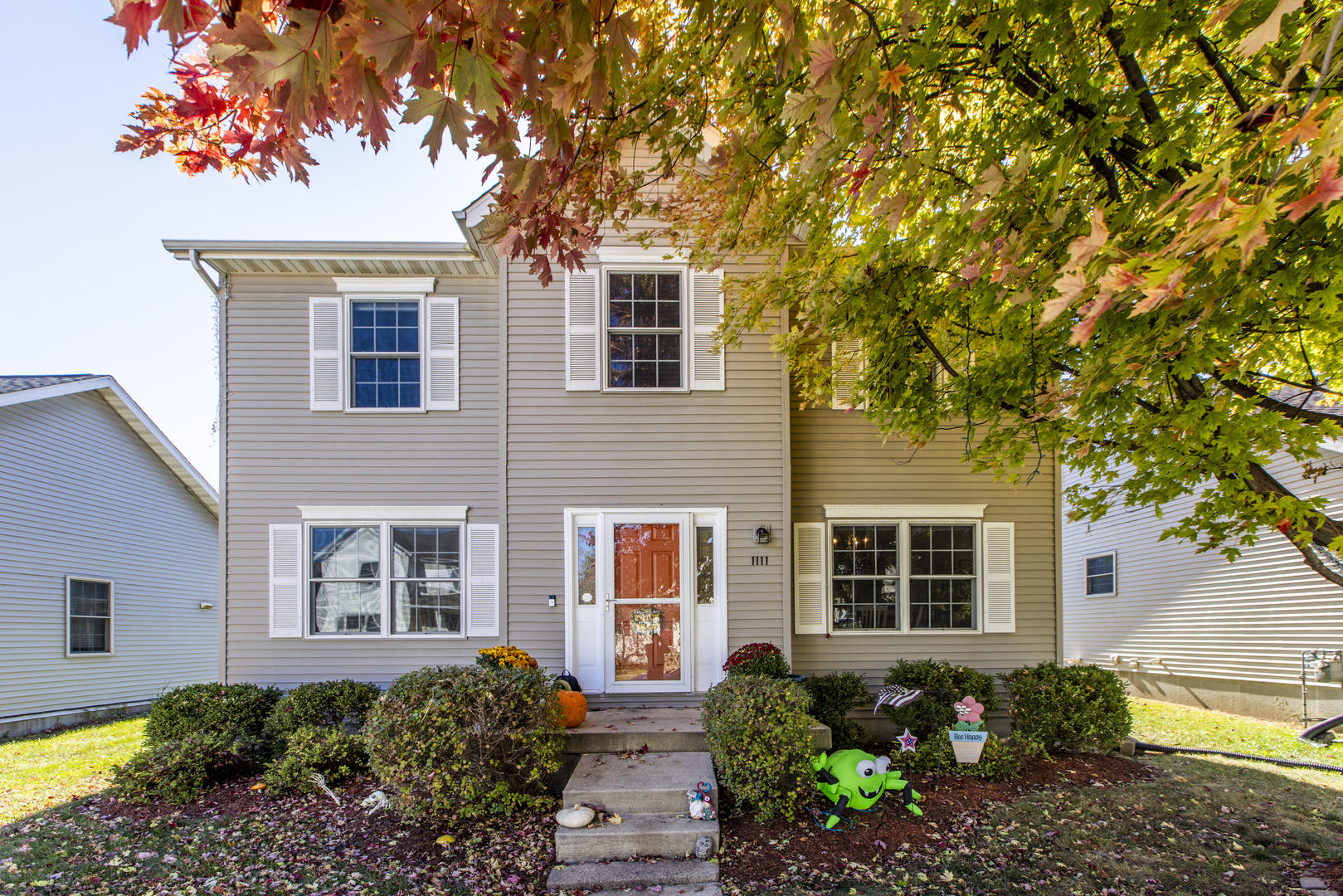 1111 Chippewa Street Property Photo 1