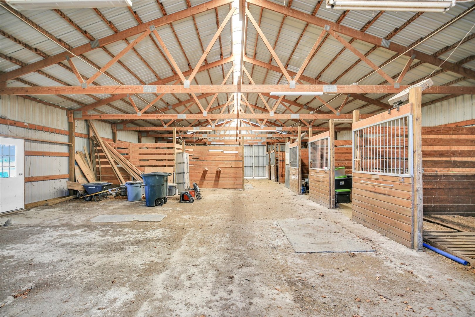 561 County Road 700 Property Photo 41