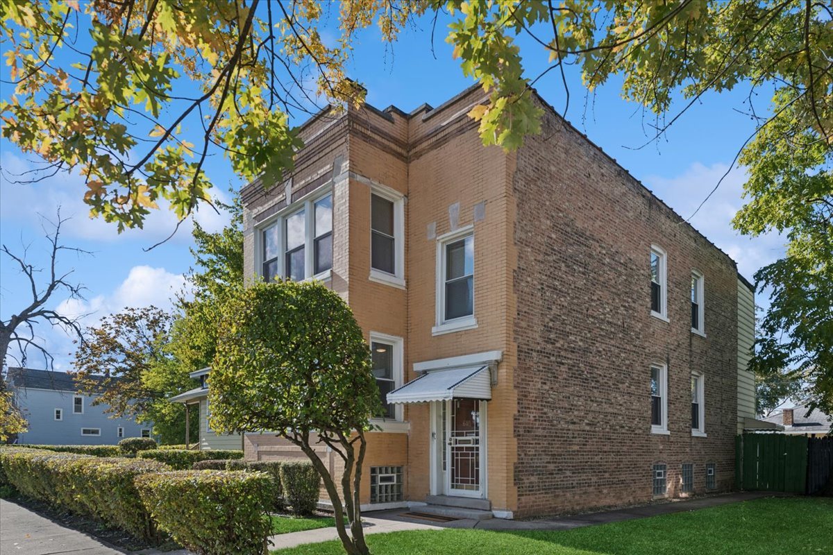 640 S 14th Avenue Property Photo 1