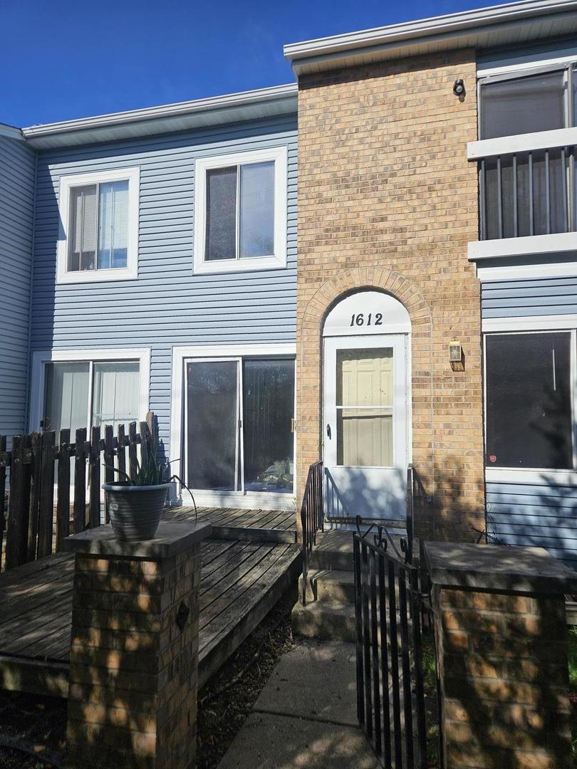 1612 Islandview Court Property Photo 1