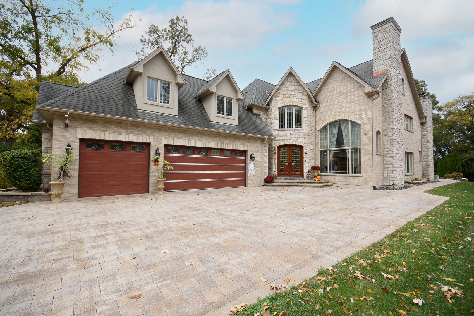 11226 Hiawatha Lane Property Photo 1