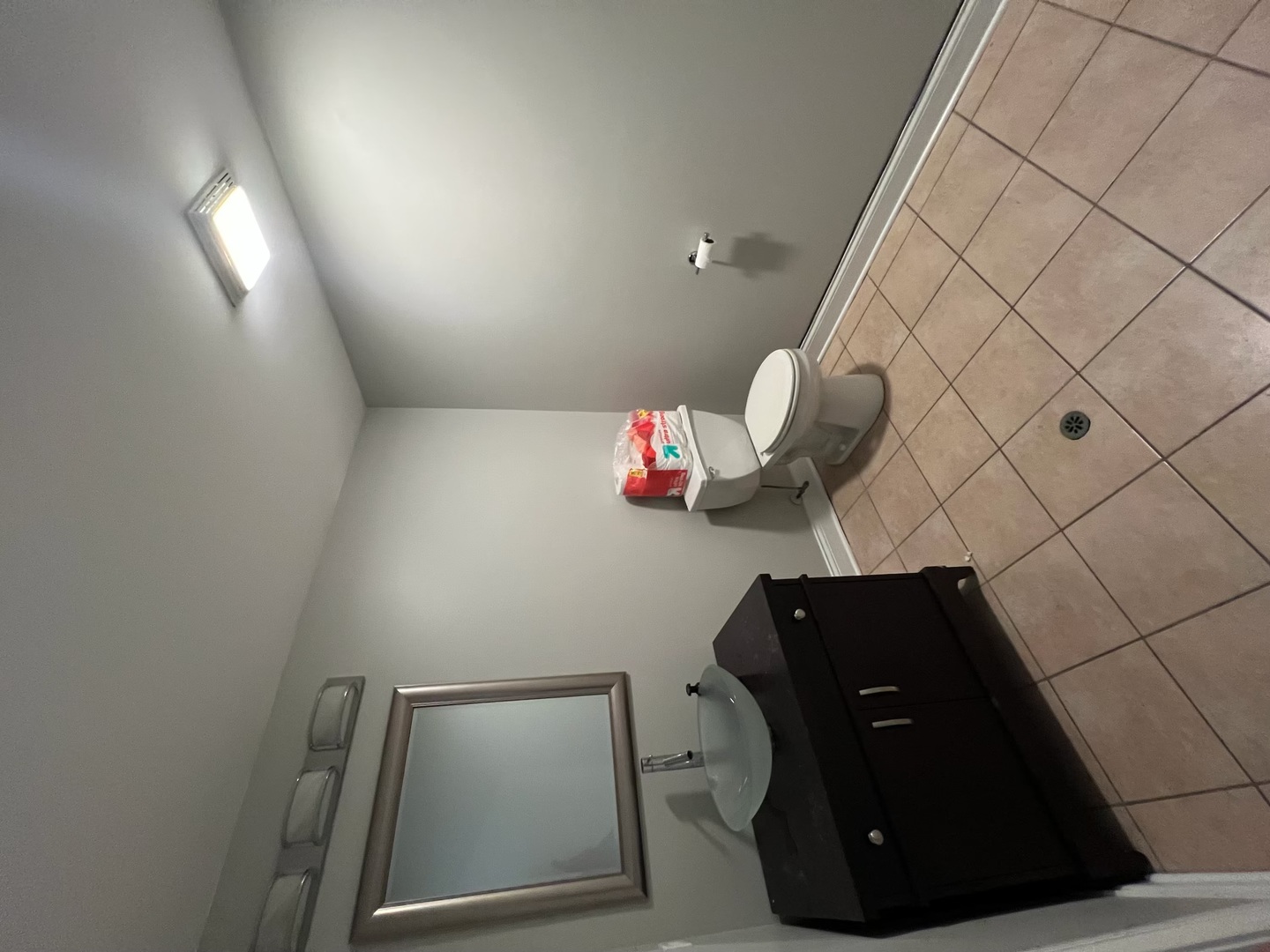 1604 W Augusta Boulevard C1 Property Photo 4