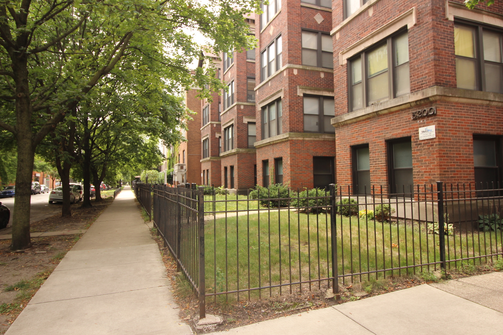 5200 S Woodlawn Avenue Property Photo 5