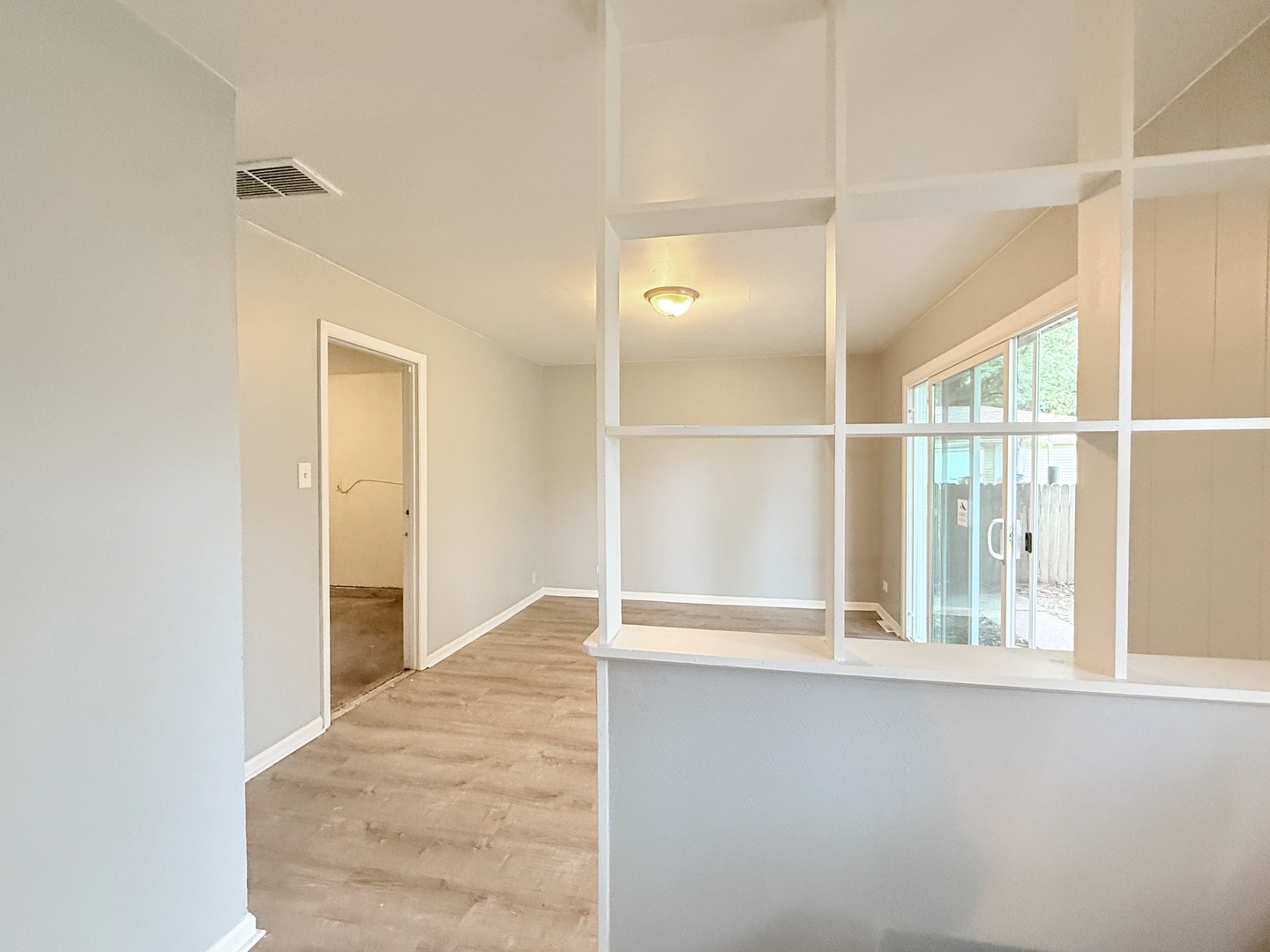 930 Coach Road Property Photo 13