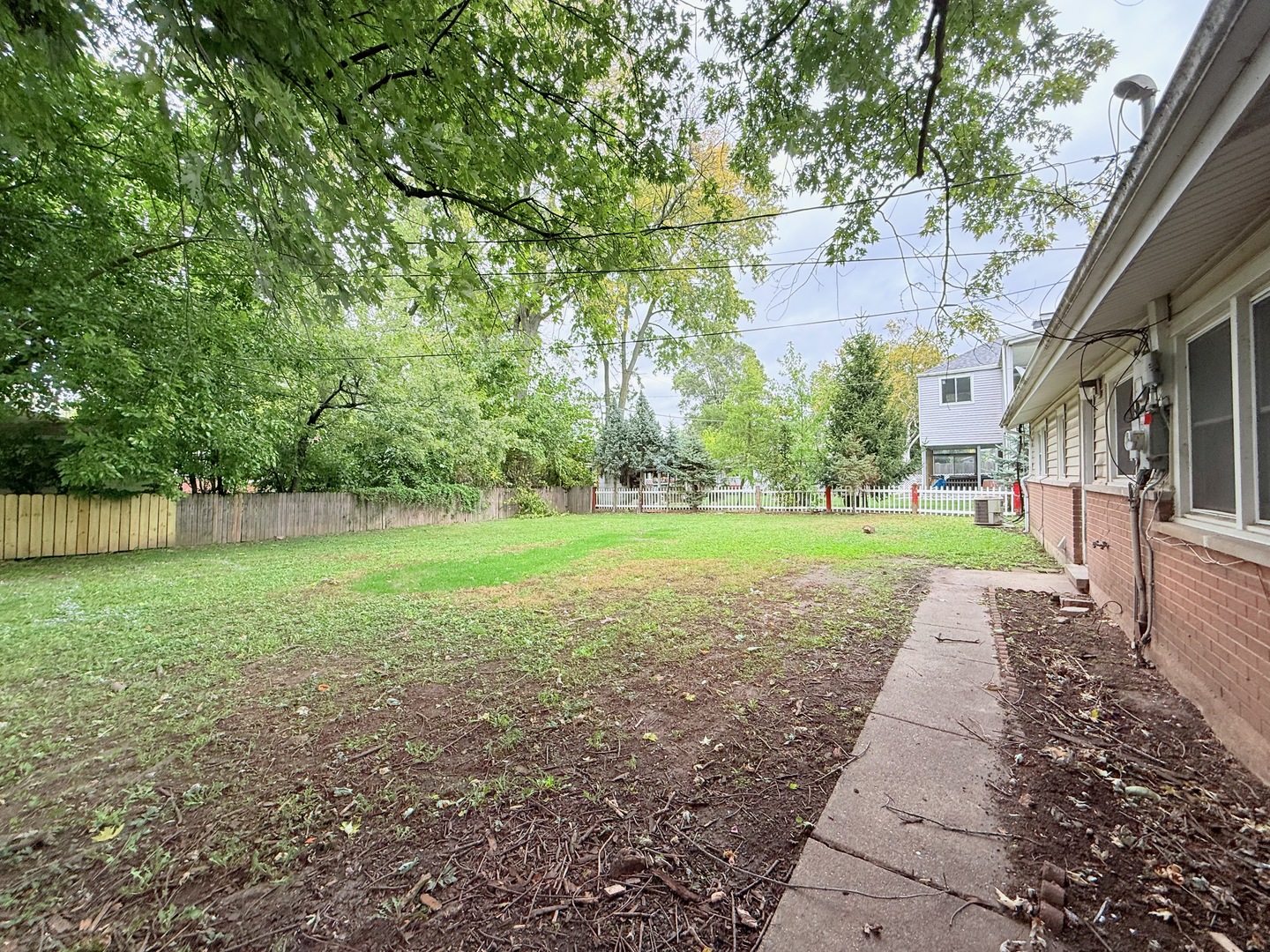 930 Coach Road Property Photo 17