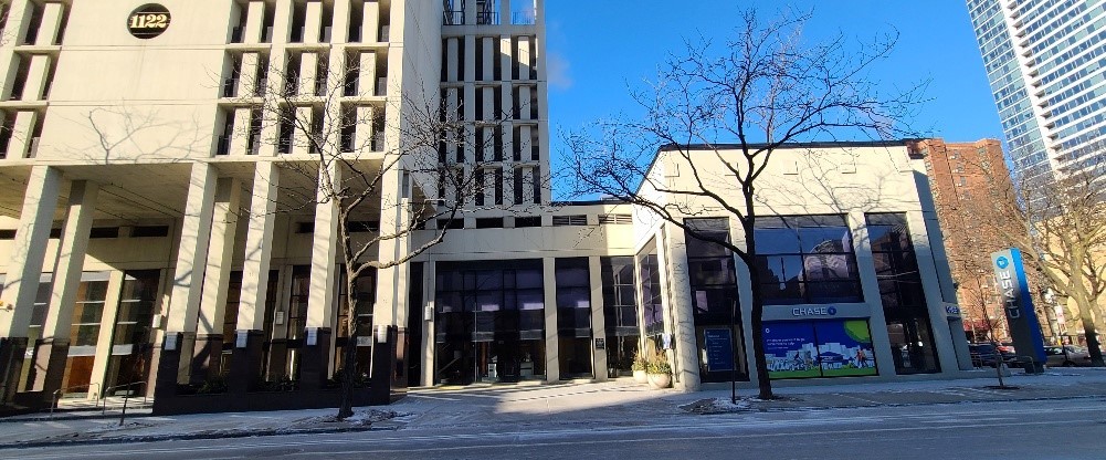 1122 N Clark Street Property Photo 1