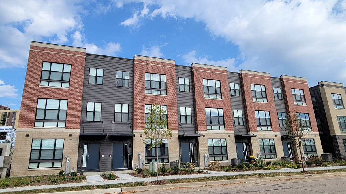 375 Summit Circle Property Photo 1