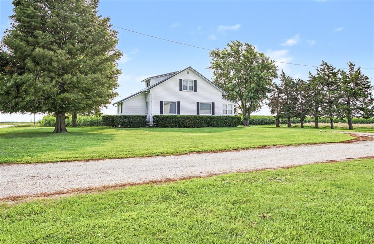 9898 E 1200 North Road Property Photo 1