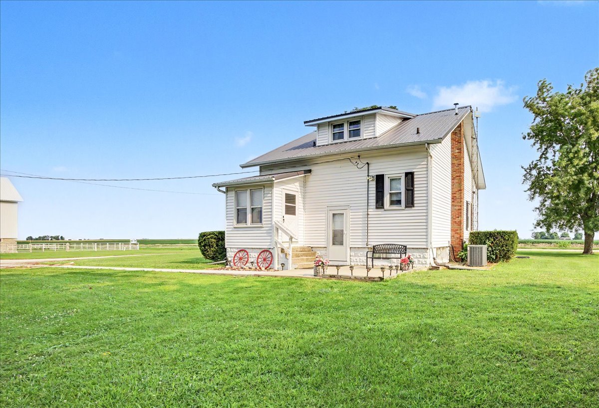 9898 E 1200 North Road Property Photo 8