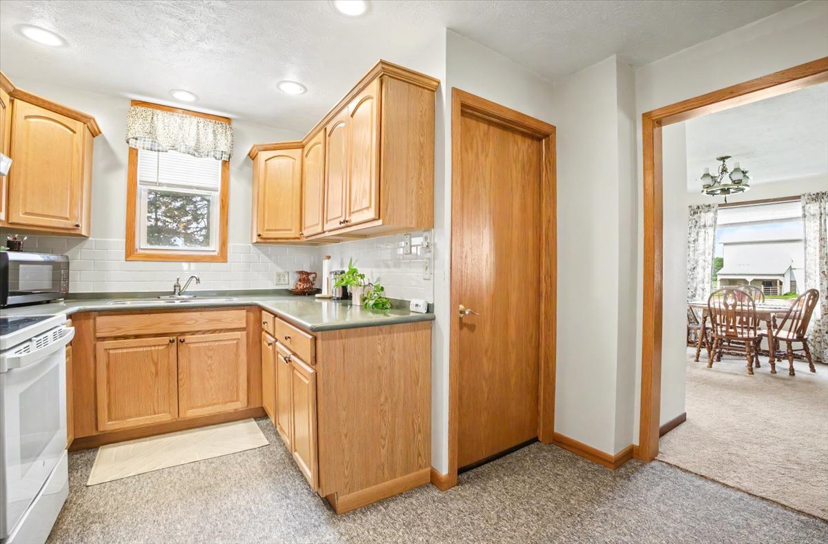 9898 E 1200 North Road Property Photo 12