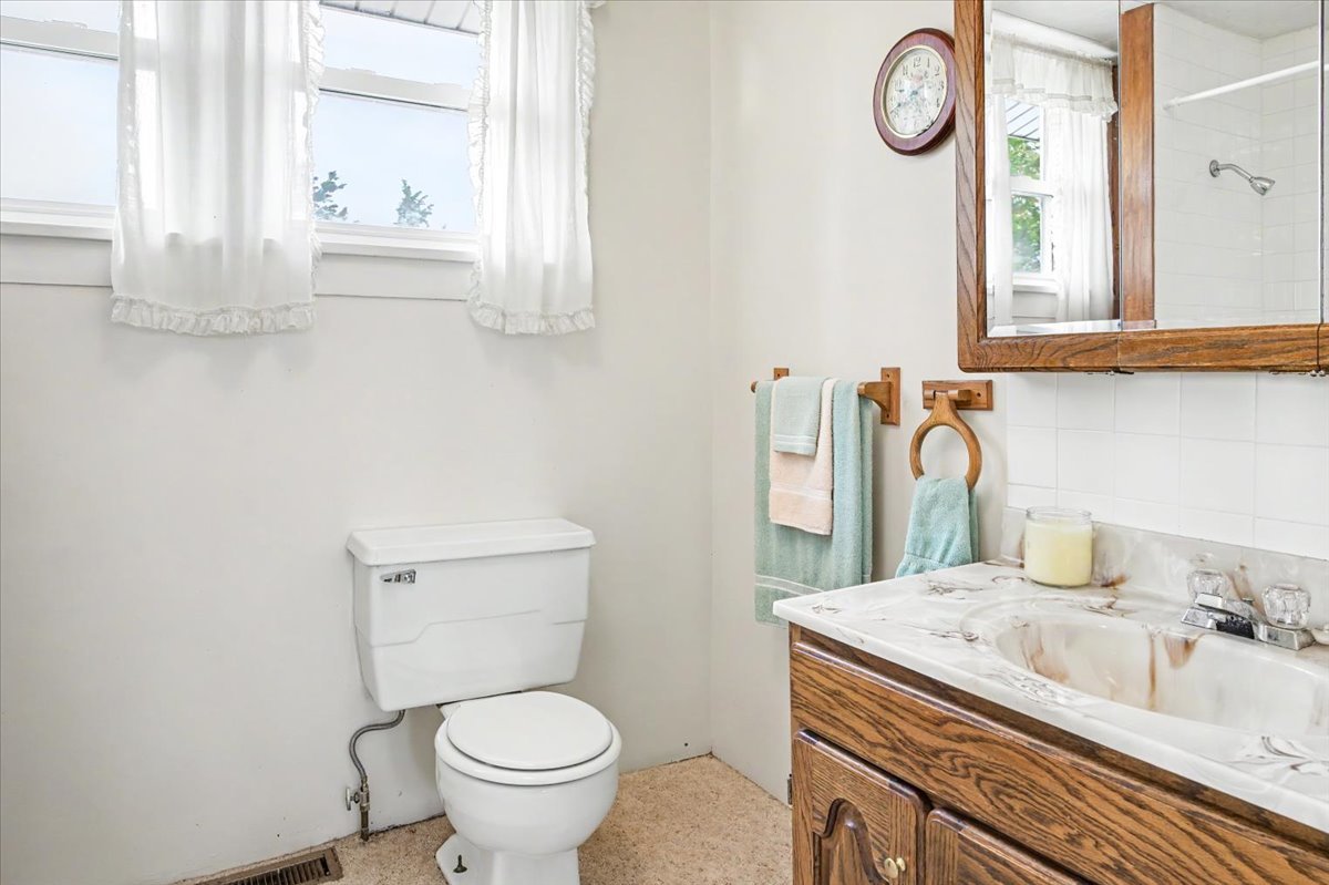 9898 E 1200 North Road Property Photo 25