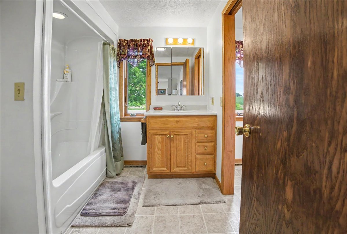 9898 E 1200 North Road Property Photo 36