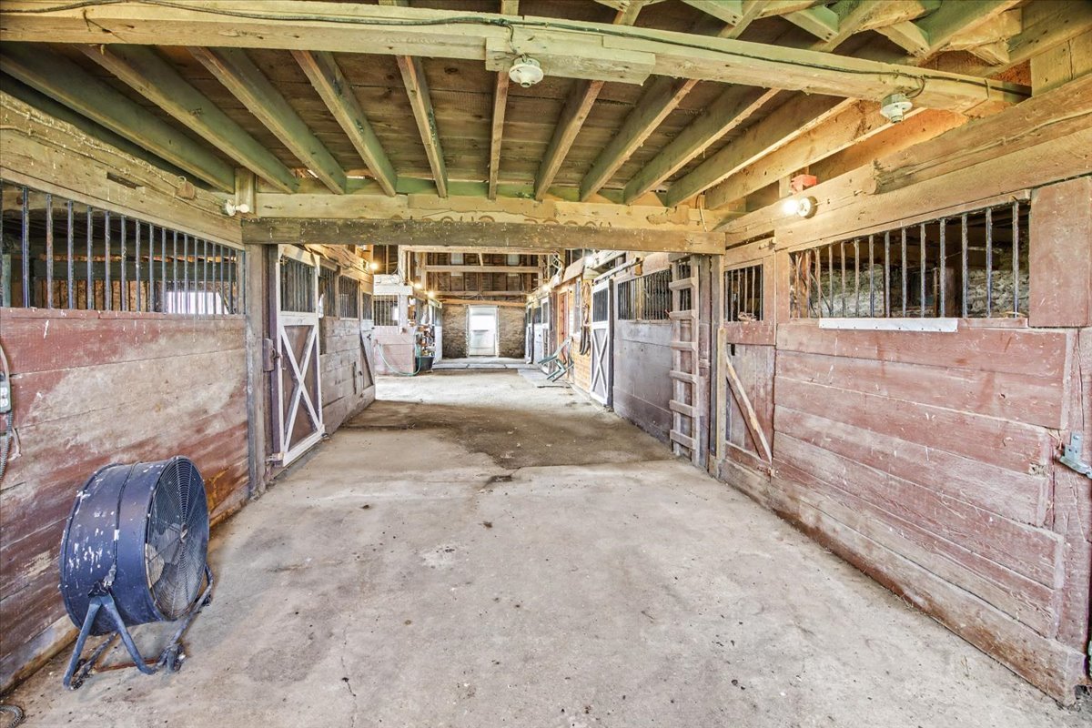 9898 E 1200 North Road Property Photo 42
