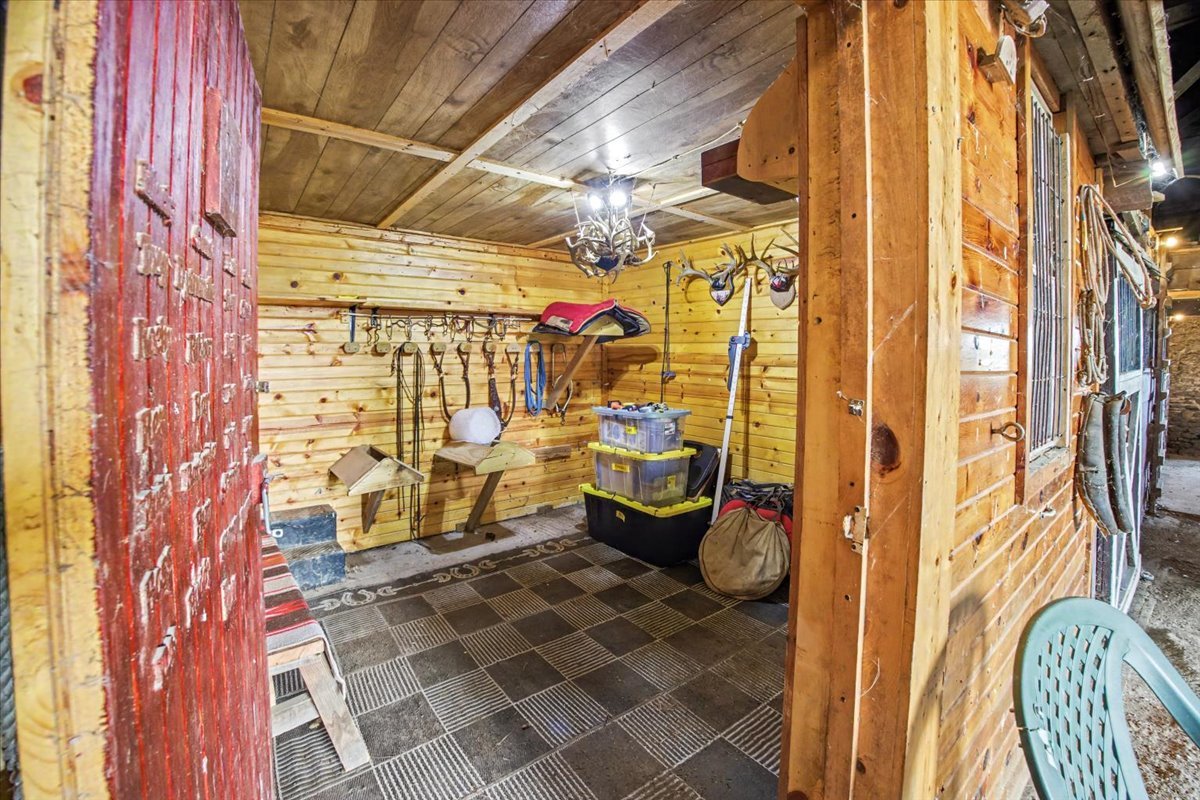 9898 E 1200 North Road Property Photo 43