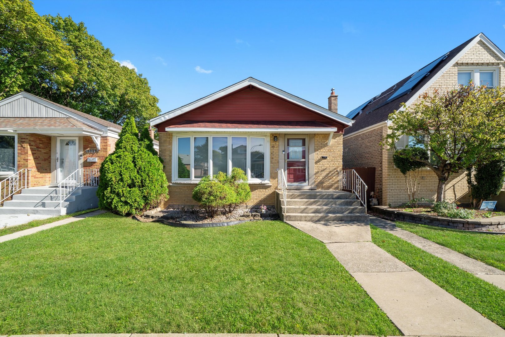 6105 S Moody Street Property Photo 1