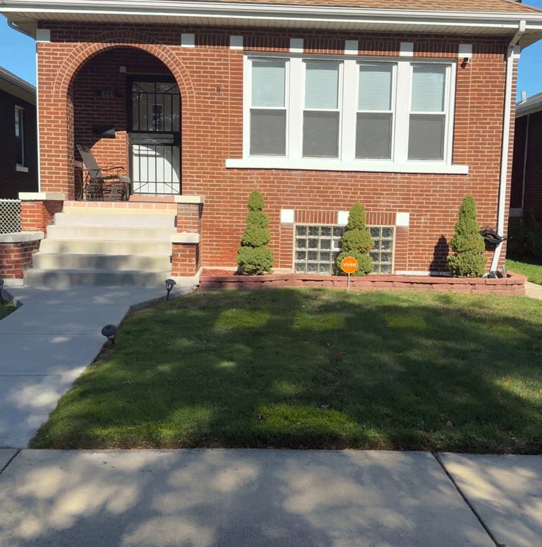 344 156th Place Property Photo 2