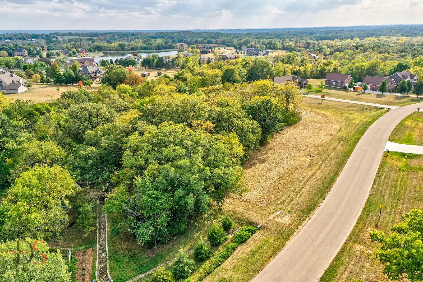 2322 N Oakwood Lane Property Photo 1