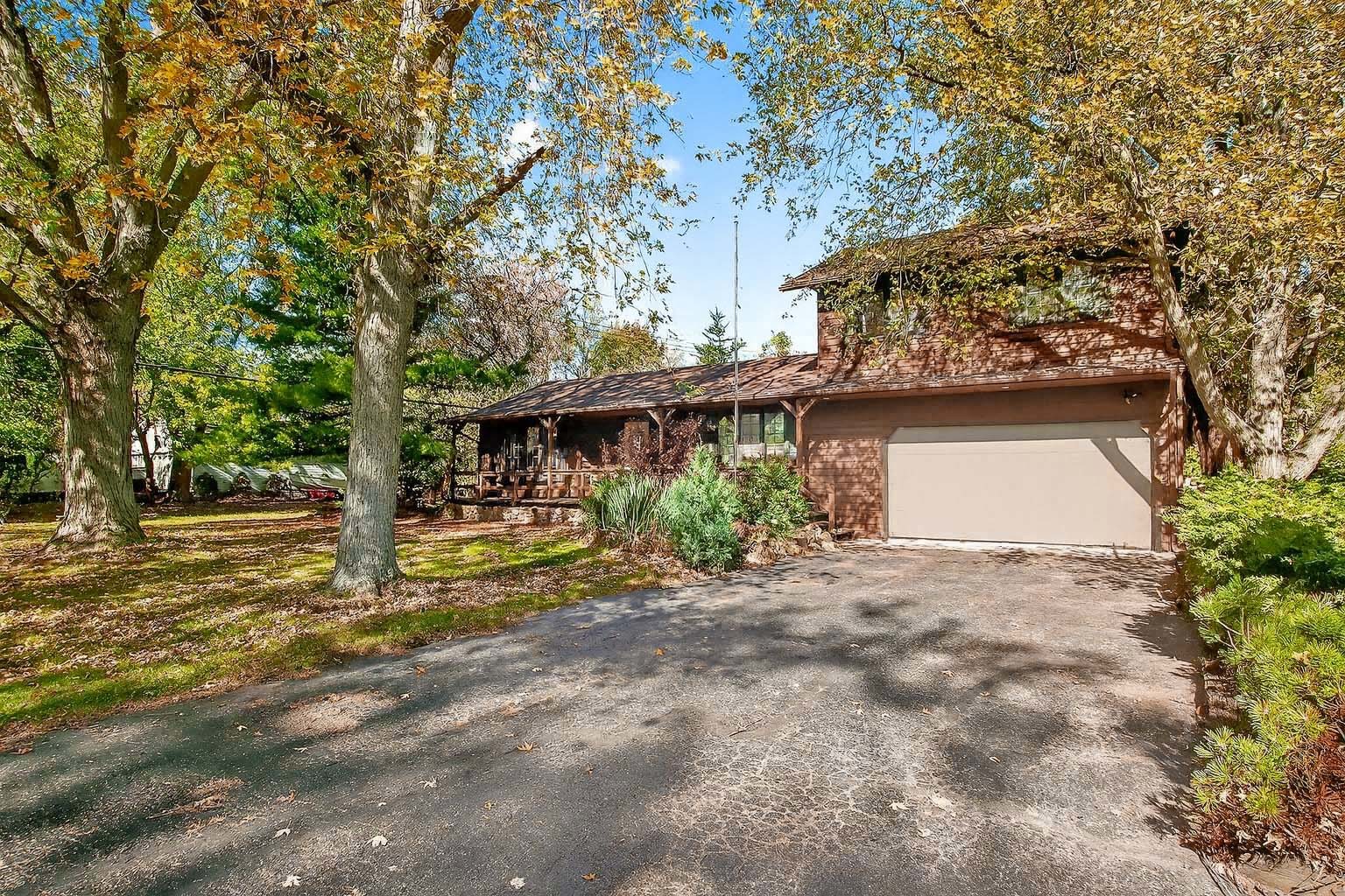 12582 W Beach Road Property Photo 1