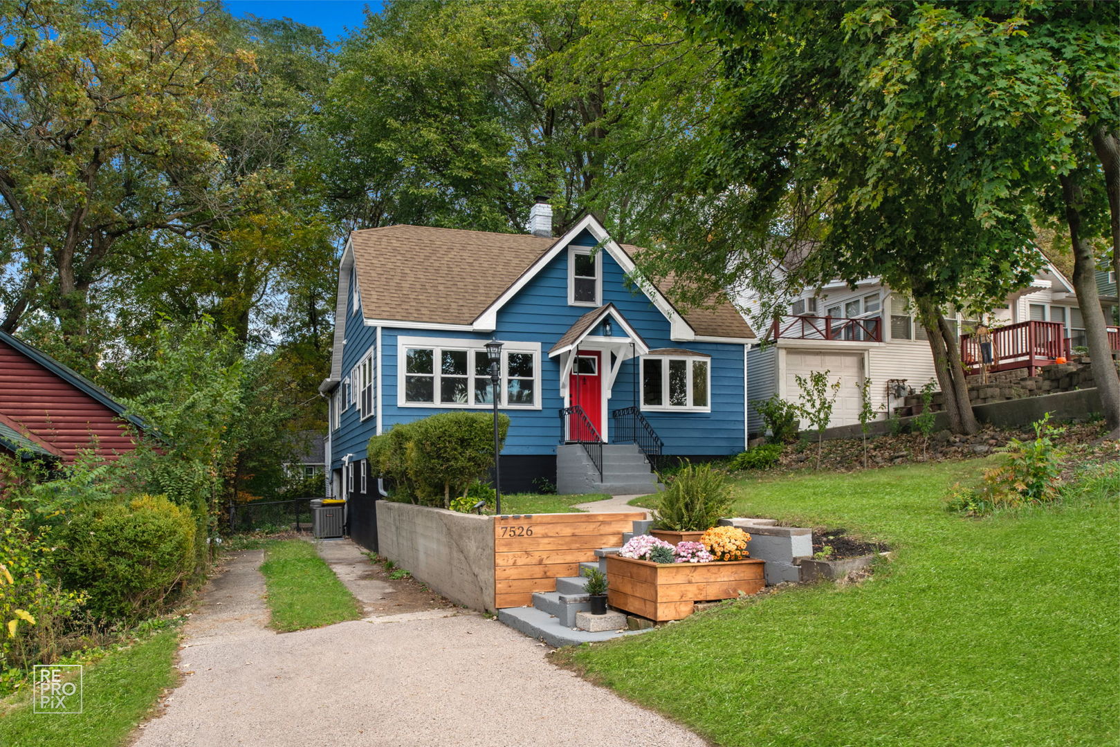 7526 Salem Road Property Photo 1