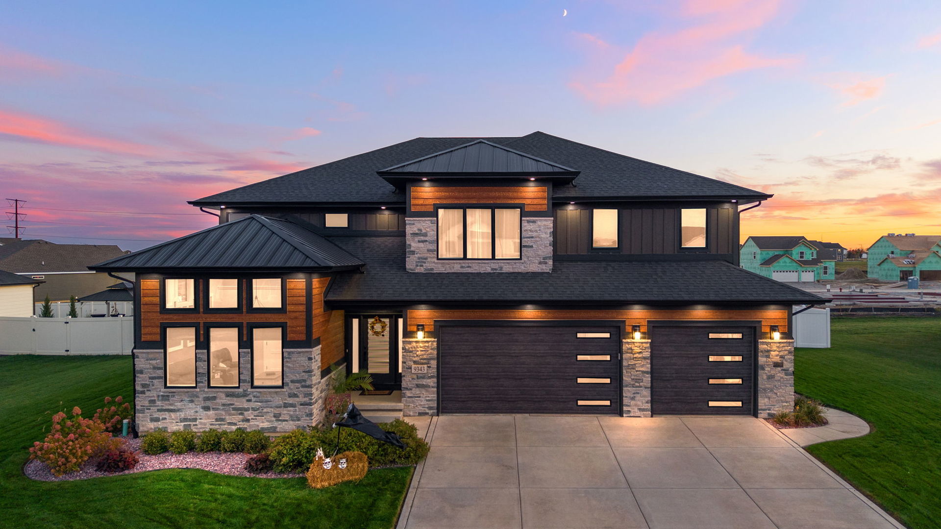 9343 Iris Drive Property Photo 1