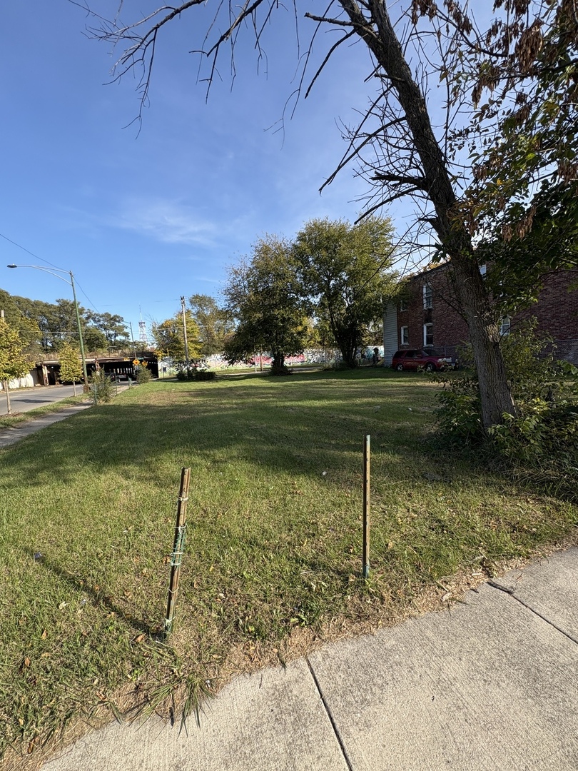 7603 S Lowe Avenue Property Photo 3