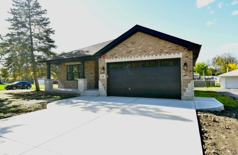 3831 Patricia Lane Property Photo 1