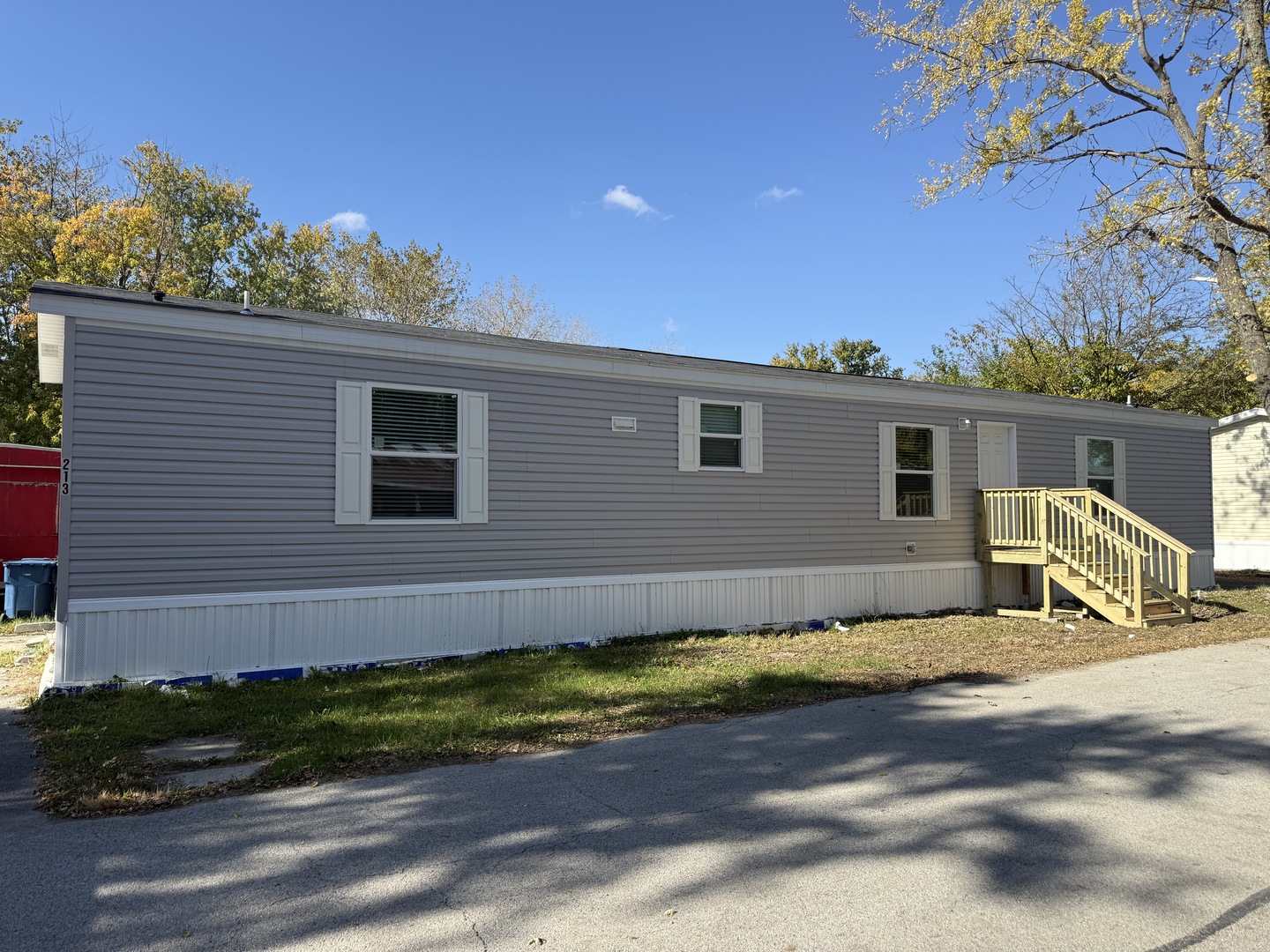 1712 S Dixie Highway 213 Property Photo 1