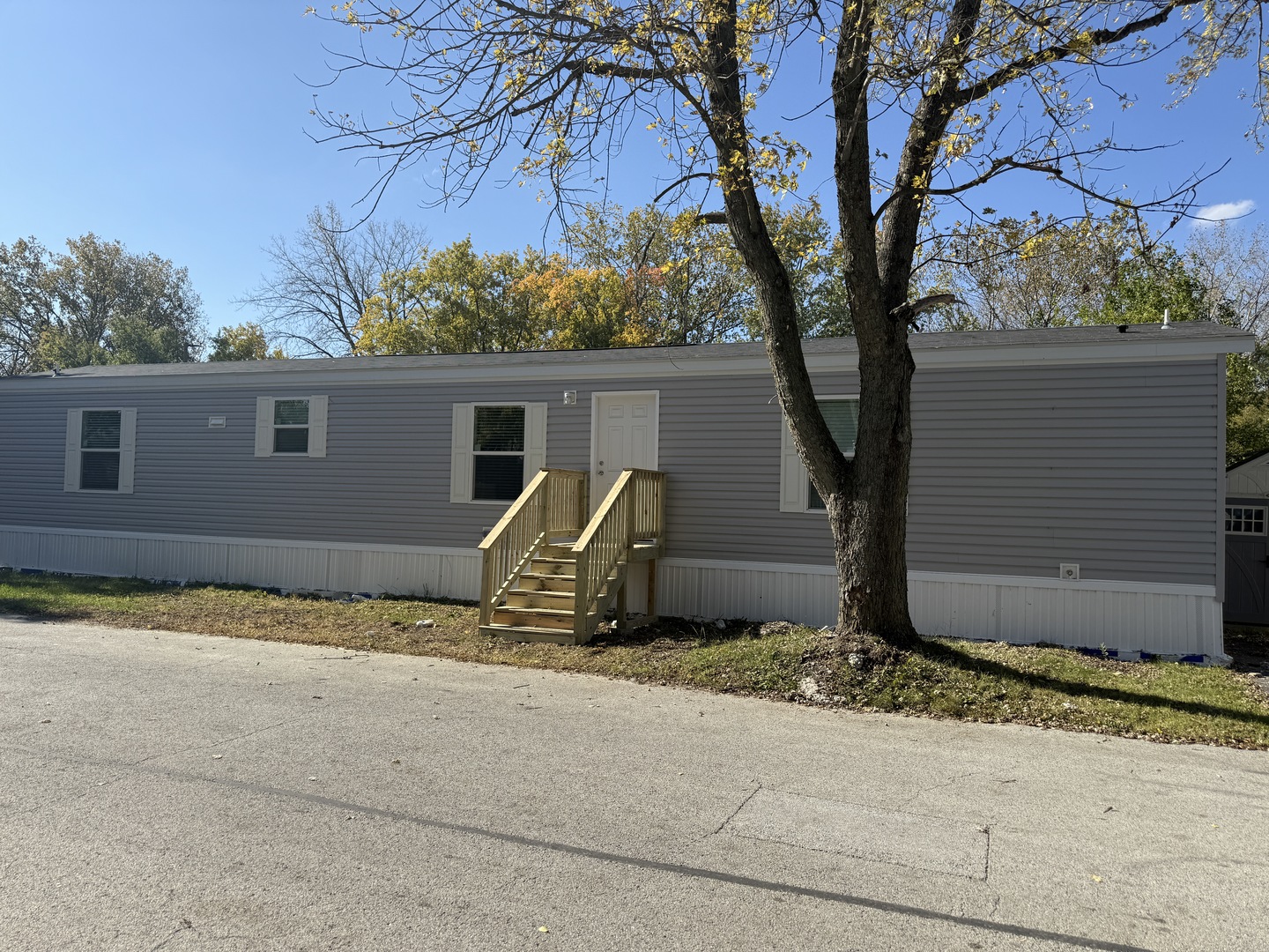 1712 S Dixie Highway 213 Property Photo 3