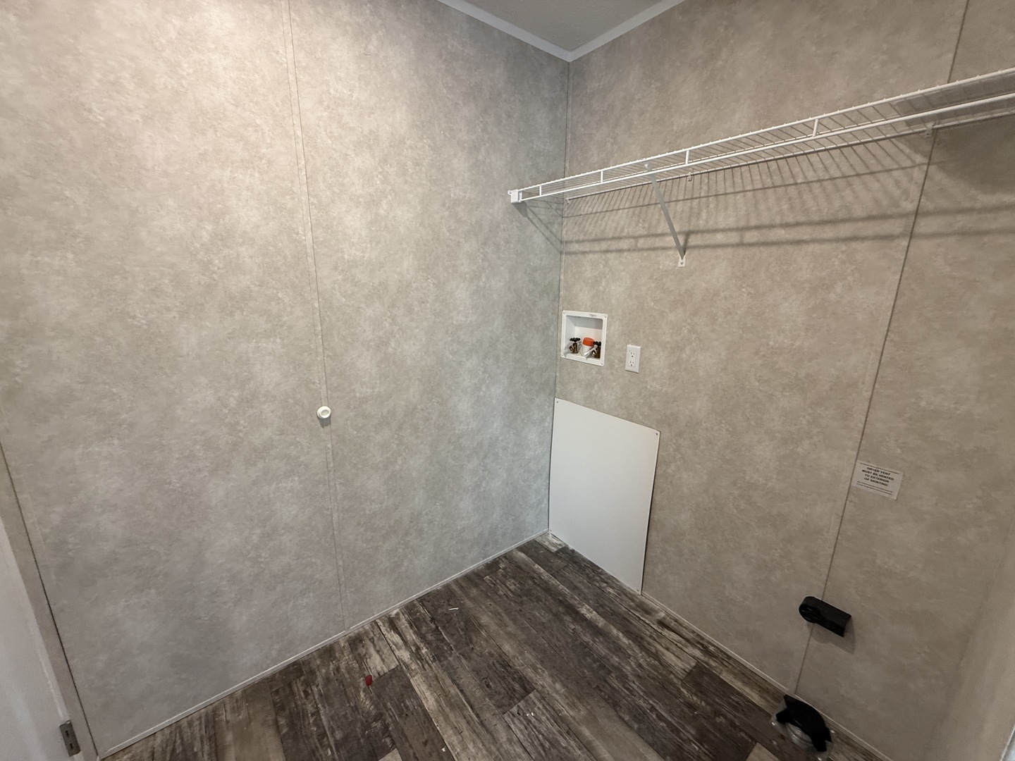 1712 S Dixie Highway 213 Property Photo 14