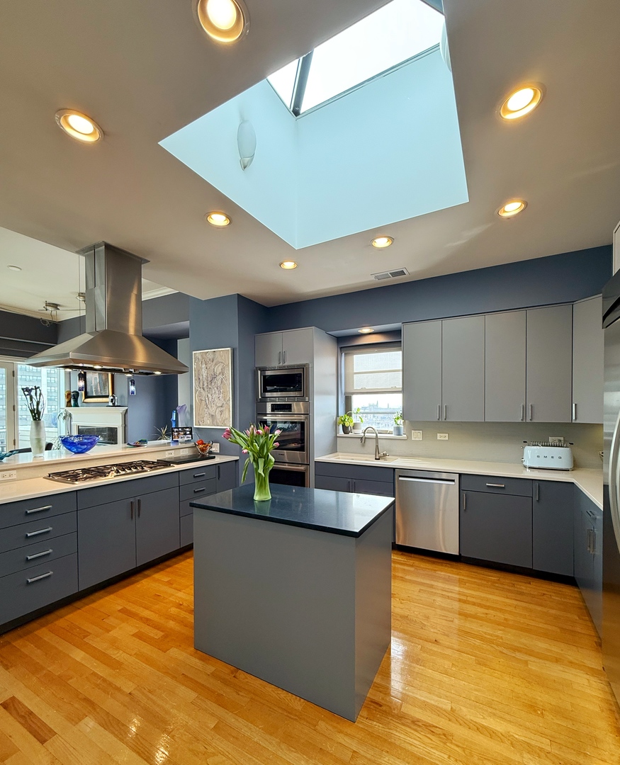 508 W Melrose Street Ph-w Property Photo 12