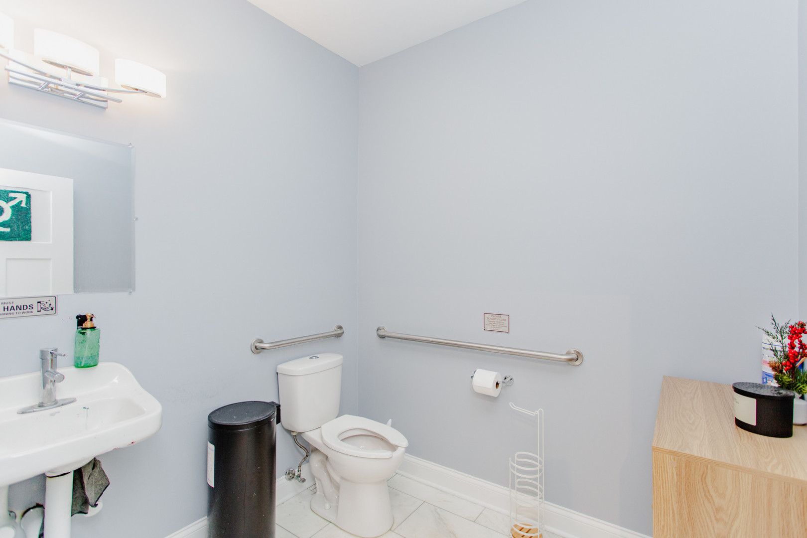 4357 N Lincoln Avenue C Property Photo 8