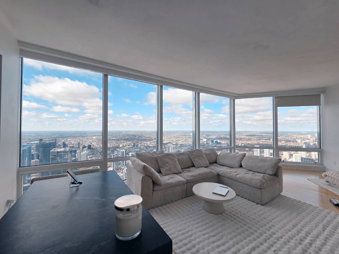 401 N Wabash Avenue 79c Property Photo 3