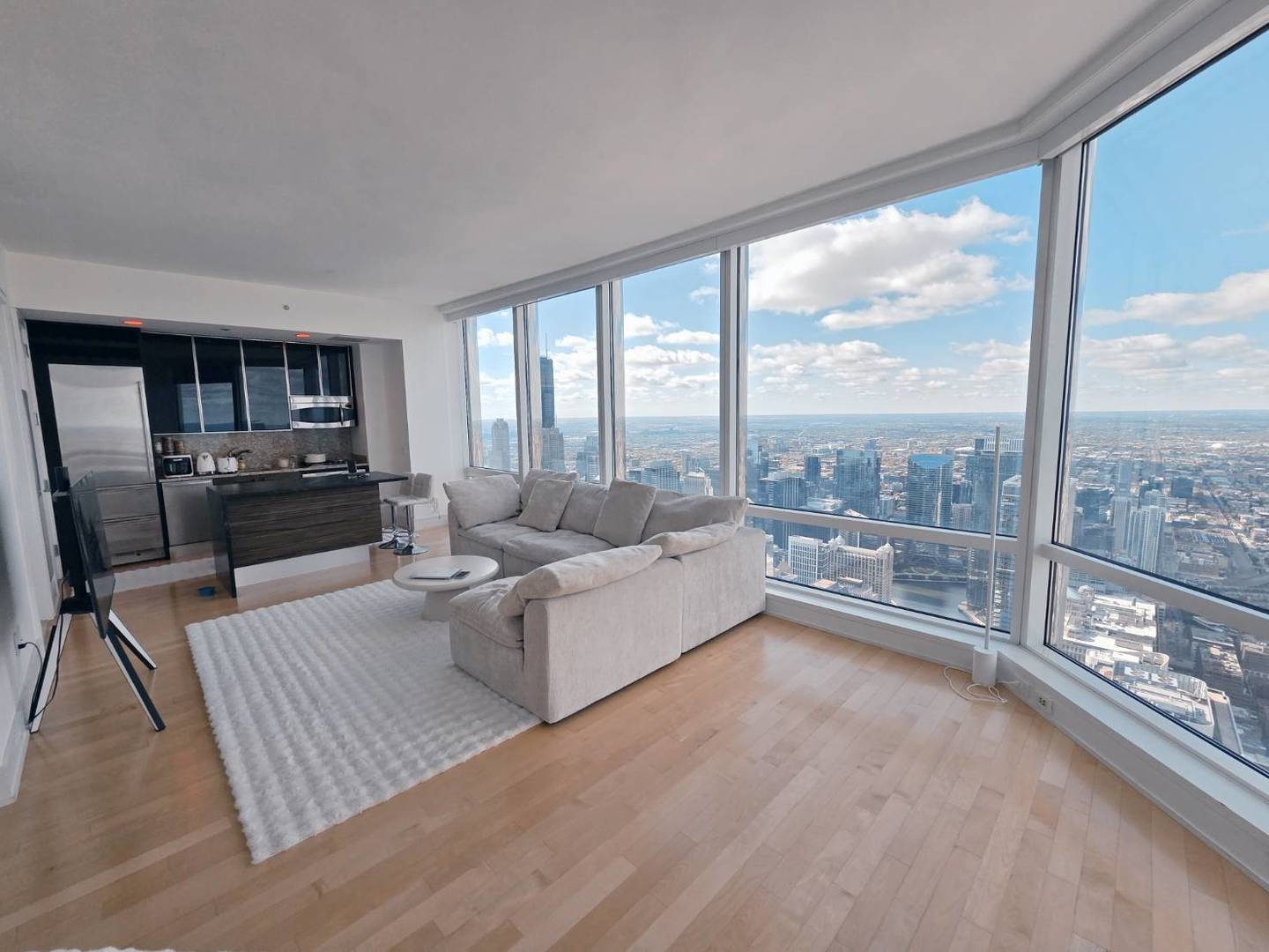 401 N Wabash Avenue 79c Property Photo 4