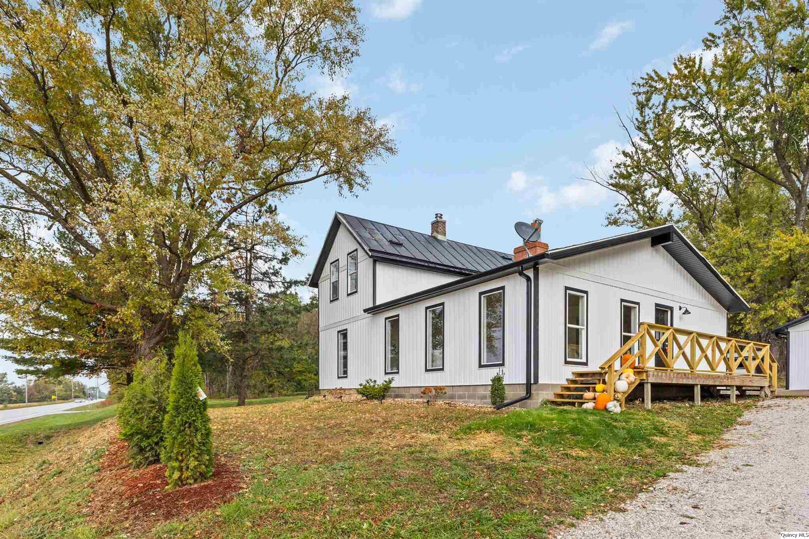 6603-6605 Gardner Expressway Property Photo 1