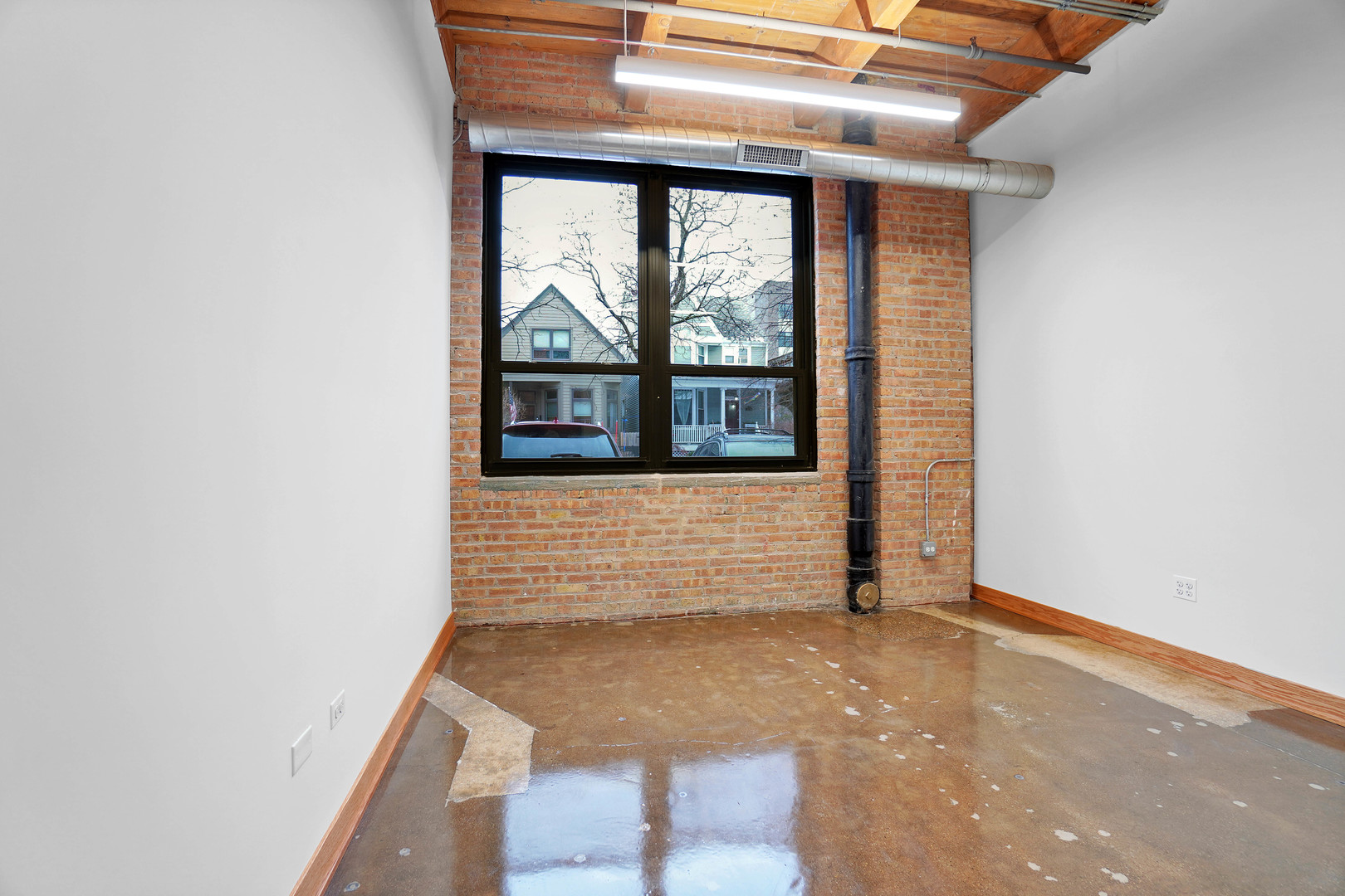 1806 W Cuyler Avenue 102 Property Photo 2