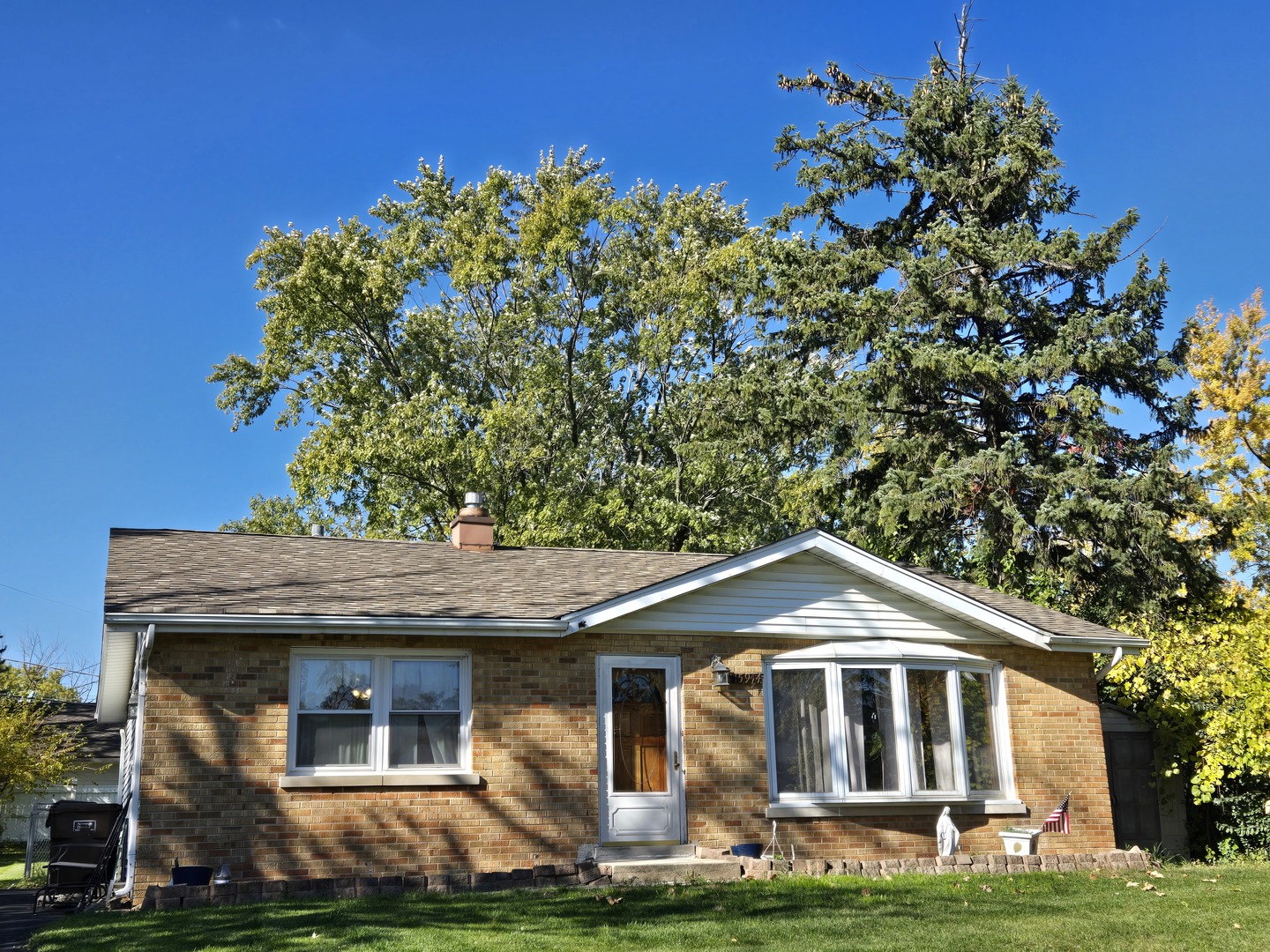 15944 Vera Court Property Photo 1