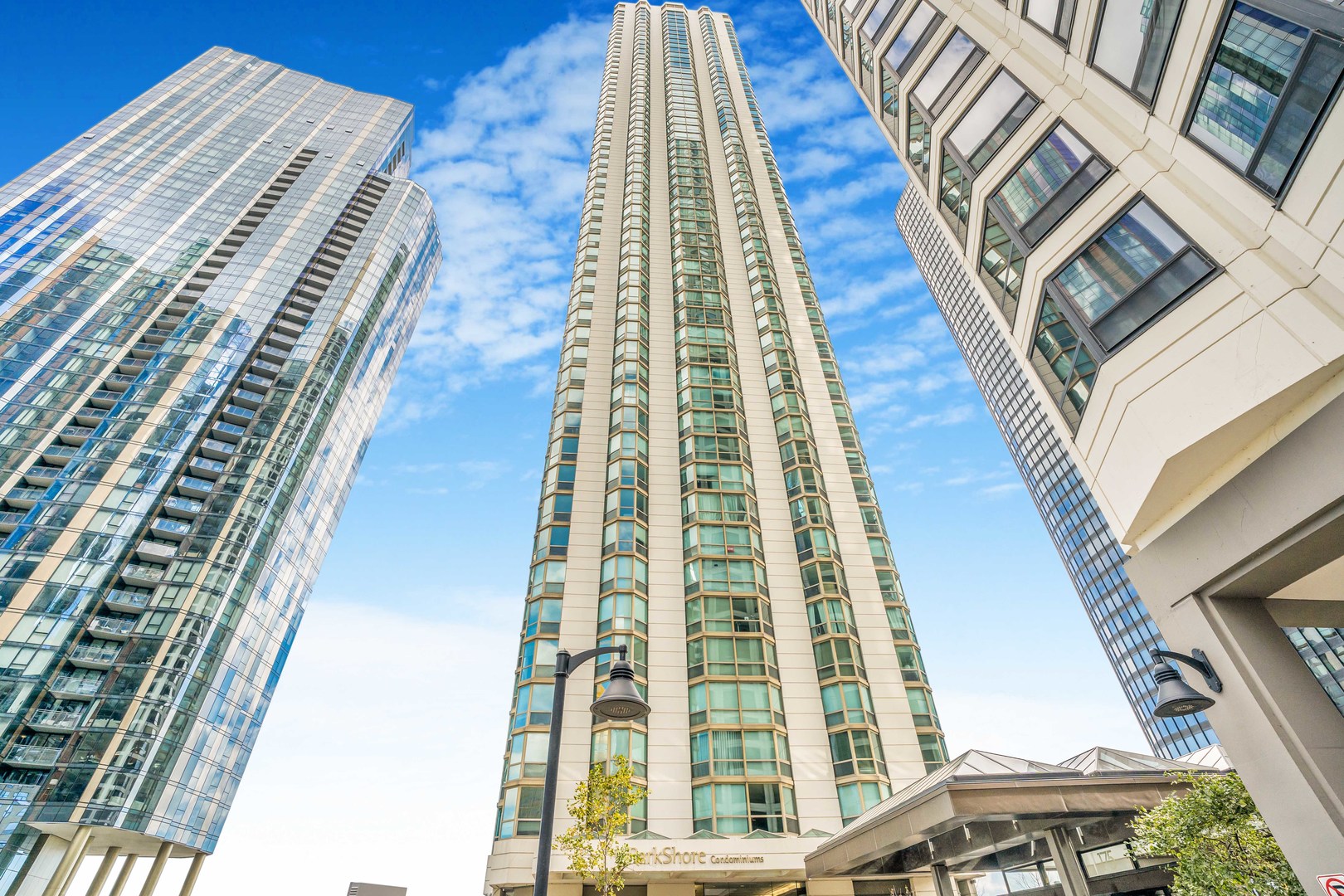 195 N Harbor Drive 4105 Property Photo 1