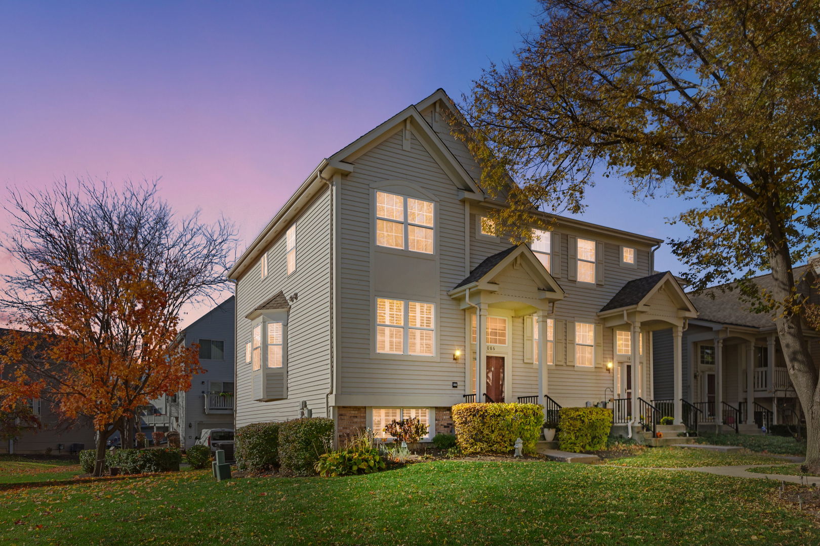 1086 Manchester Circle Property Photo 1