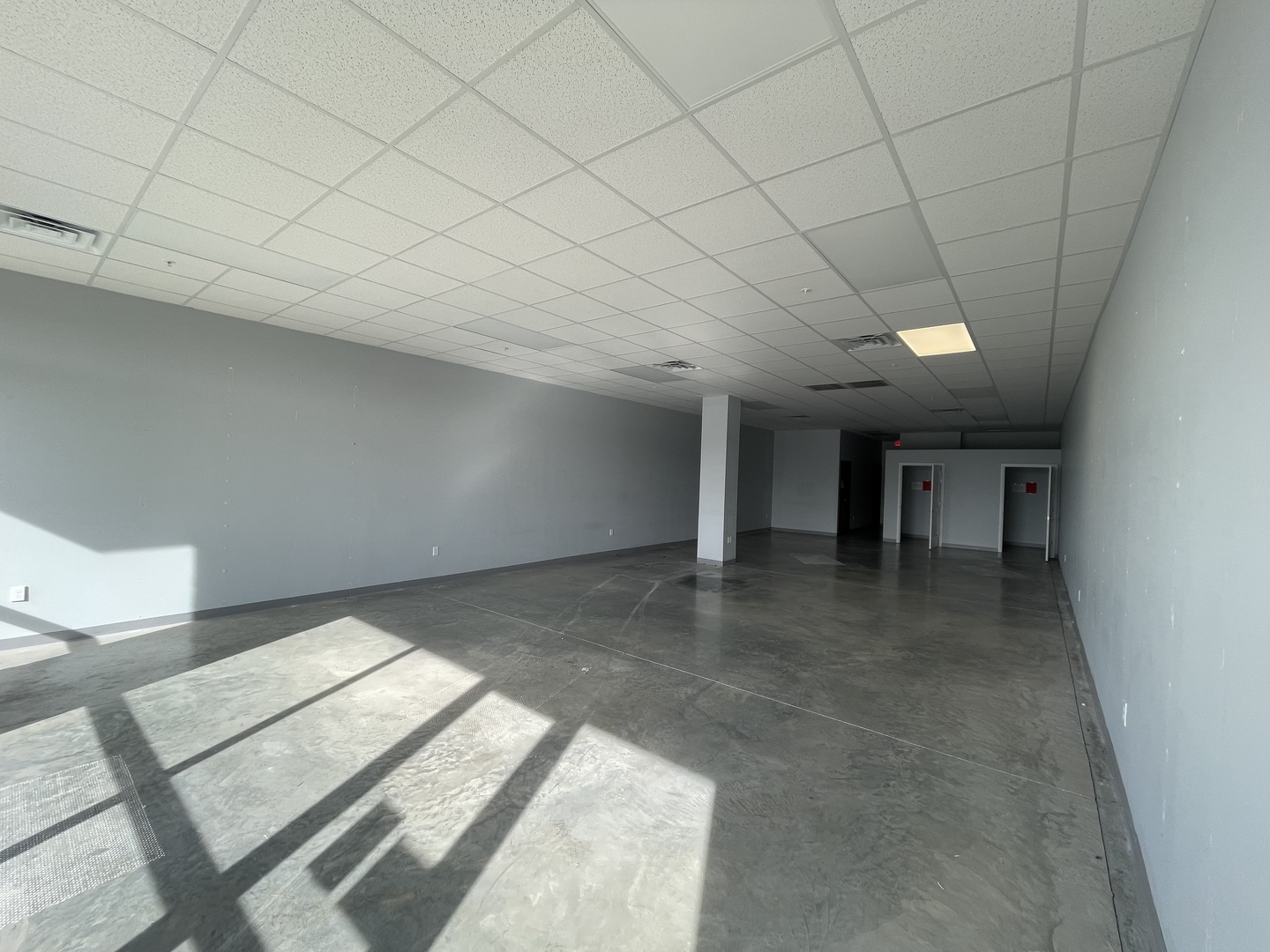 2712 N Prospect Avenue Property Photo 4