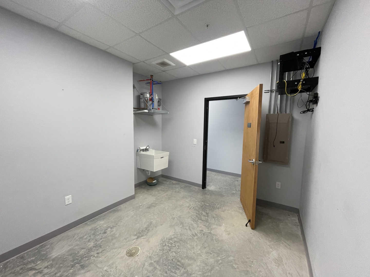 2712 N Prospect Avenue Property Photo 13
