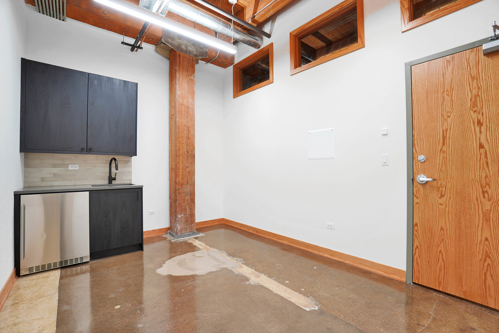 1806 W Cuyler Avenue 118 Property Photo 2