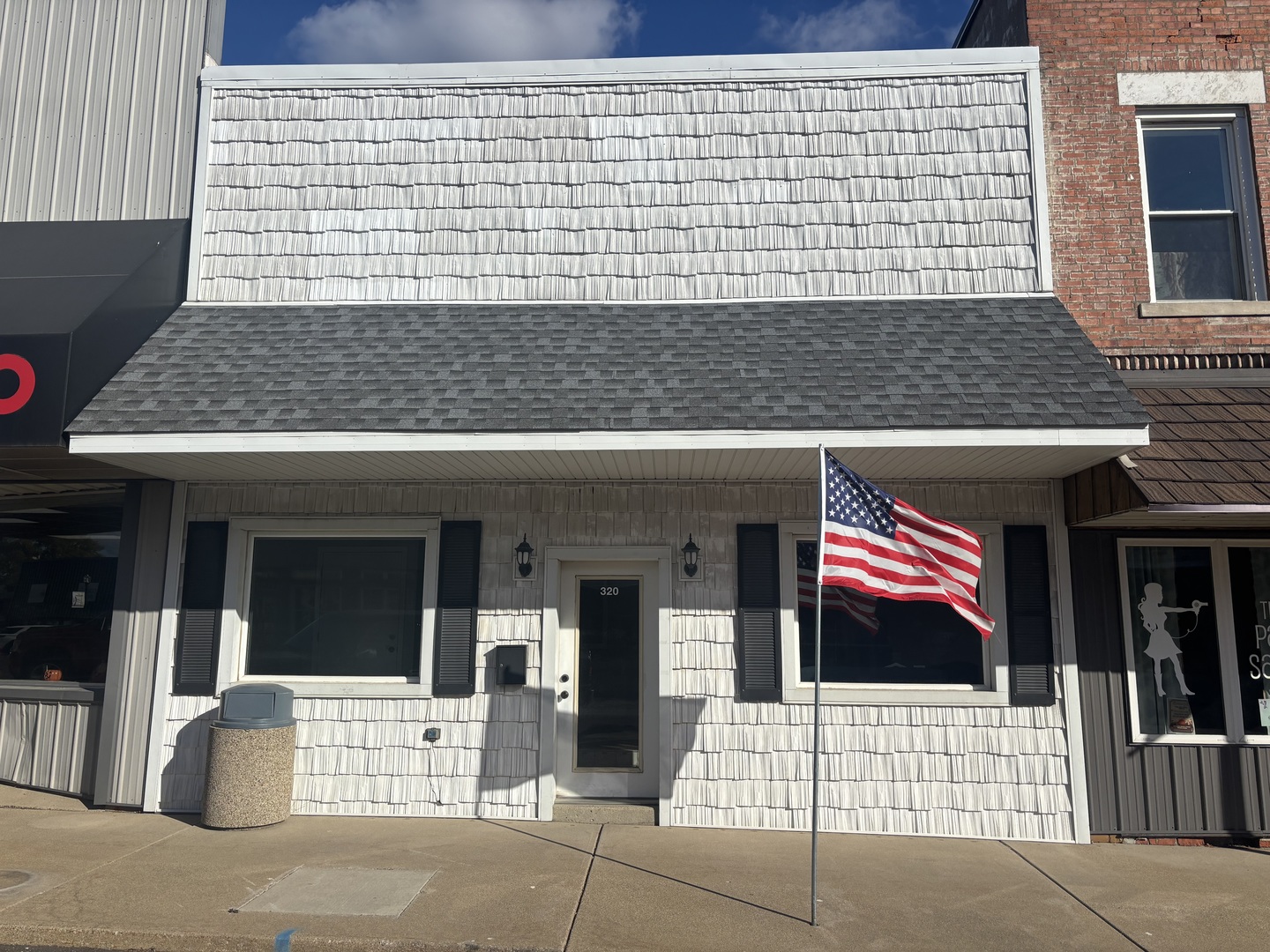 320 N Main Street Property Photo 1